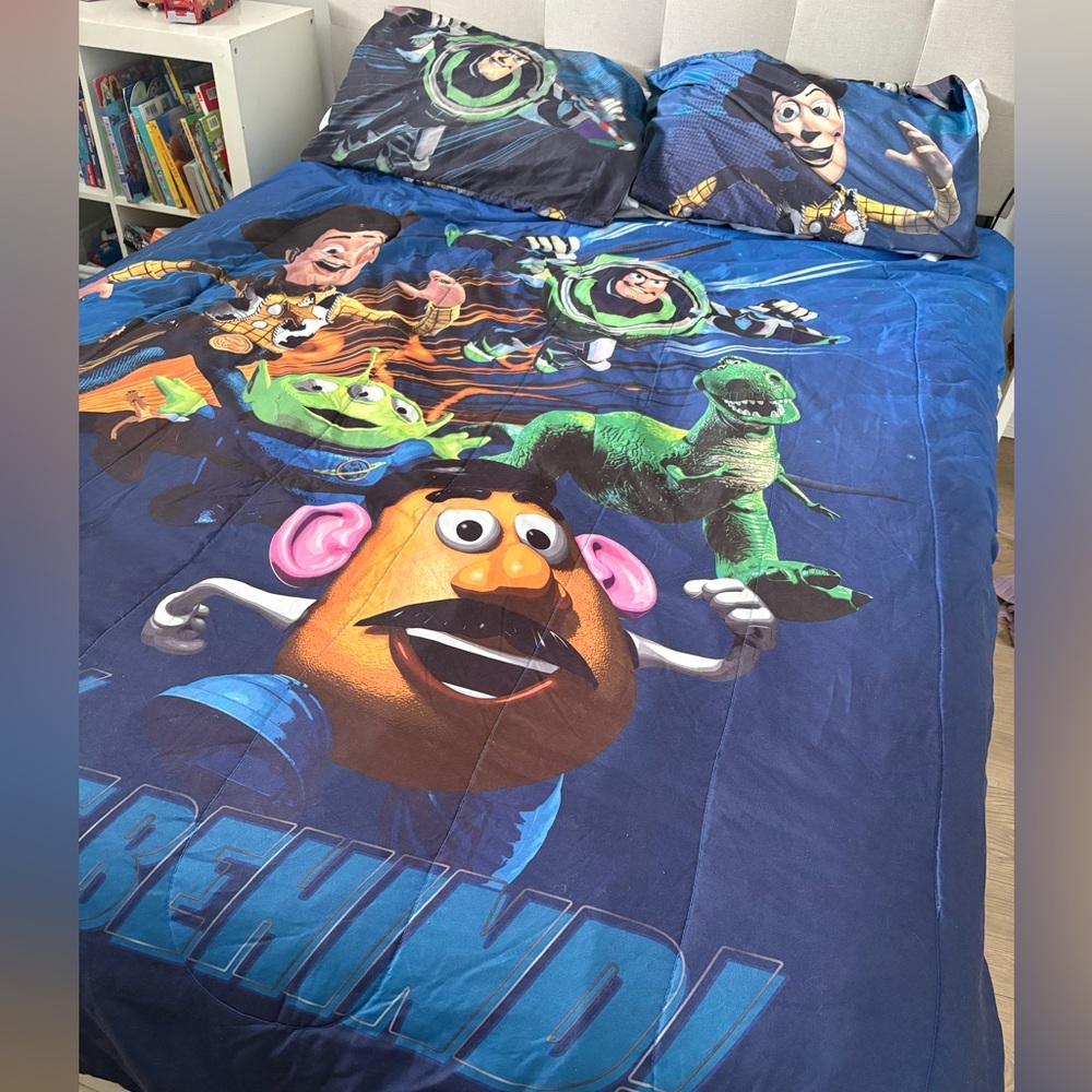 Toy Story Woody Buzz Full Bedding Set Reversible Comforter Sheets